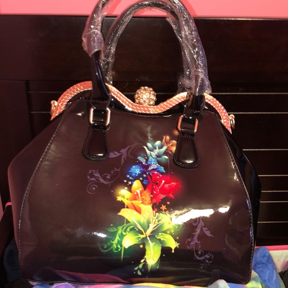 Handbag - Picture 5 of 8